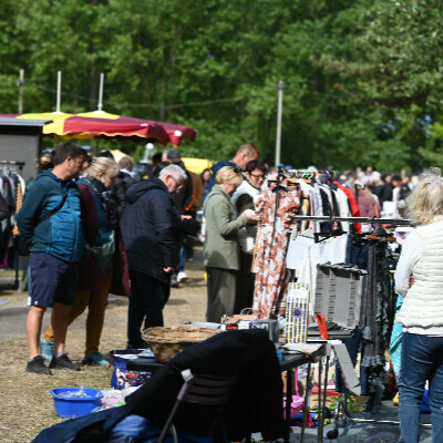Brocante "Les amis du domaine du bois"