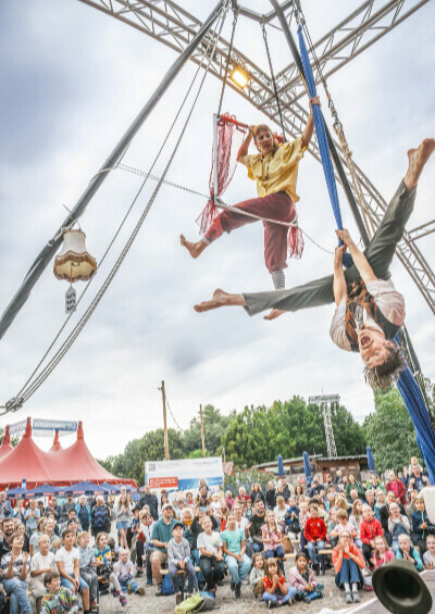 Spectacle "EXIT" par la compagnie Circ'onirico