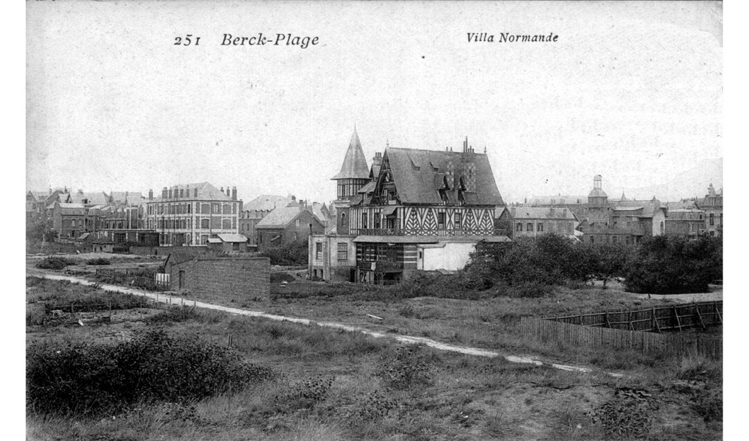 Anonyme, La Villa Normande, carte postale n&b, ca. 1900, coll. Fonds documentaire Musée Opale Sud, Berck-sur-Mer