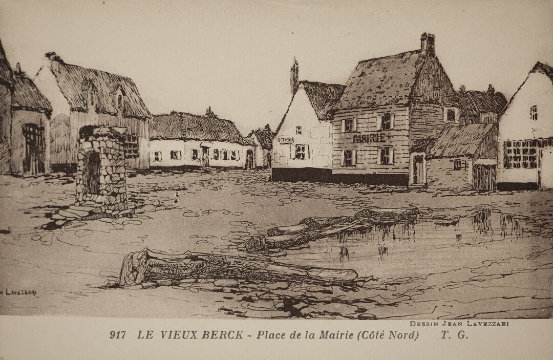 After Jan Lavezzari, Berck la place de la mairie, postcard, coll. Archives municipales, Berck