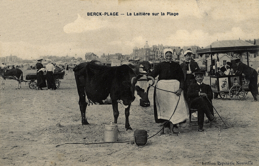 Anonyme, La latière, carte postale, ca 1900, coll. Musée Opale Sud
