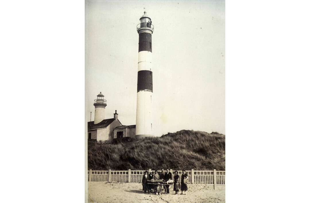 Anonyme, Le phare, photographie n&b, avant 1944, coll. Archives Municipales, Berck