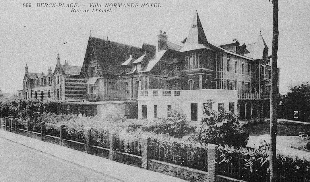 Anonyme, La Villa Normande, carte postale n&b, ca. 1910, coll. Archives Municipales, Berck